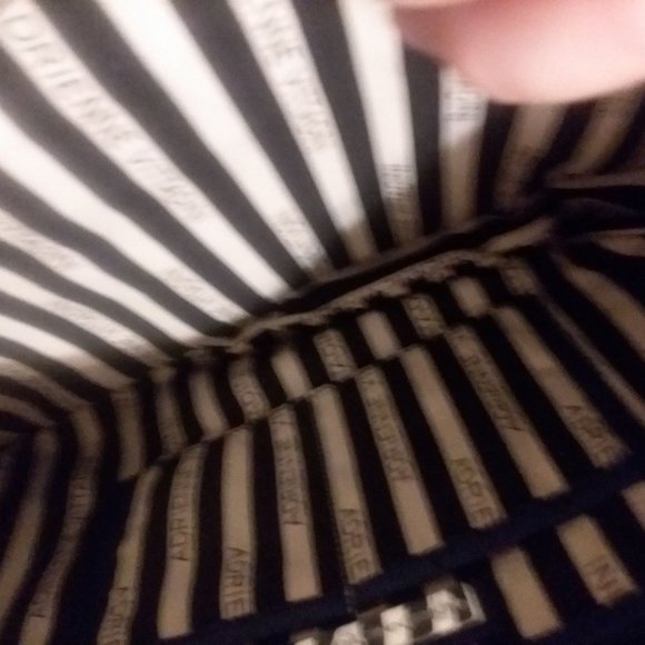 adrienne vindetti  cross shoulder pocketbook - Picture 5 of 5